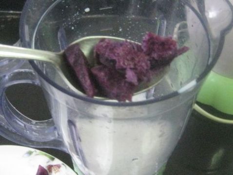 紫薯冰激凌奶昔怎么吃