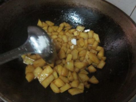 红烧土豆块怎么做