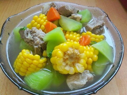 玉米莴笋排骨汤怎么煮