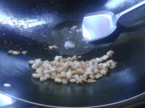 香菇菱角炒饭的家常做法