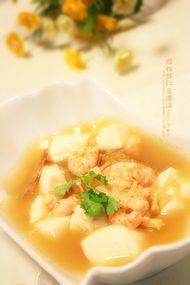 瑶柱虾仁豆腐汤的制作