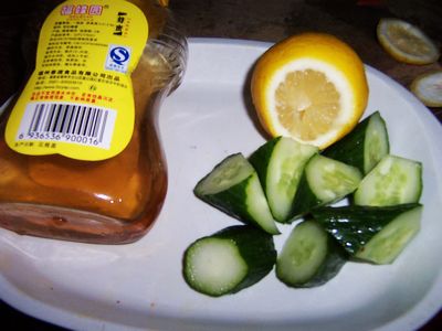 柠檬蜂蜜黄瓜汁菜谱图解