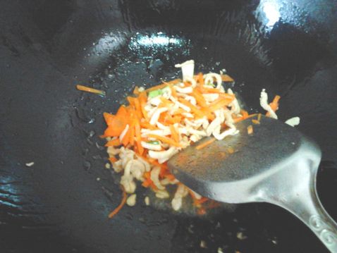鸡丝海带粉丝汤的简单做法