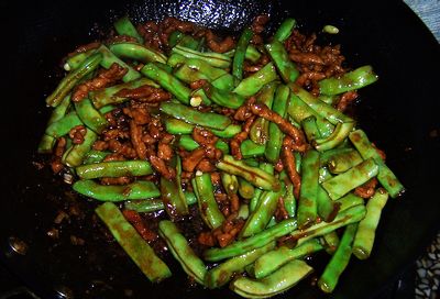肉丝扁豆焖饭菜谱图解