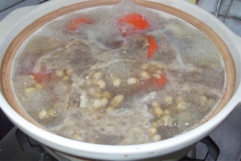 黄豆胡萝卜当归马蹄猪骨汤的简单做法