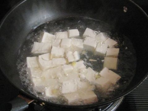 皮蛋肉丝豆腐羹的家常做法