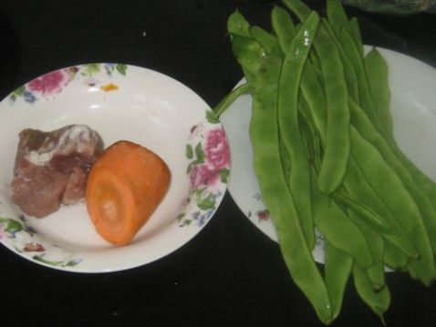 胡萝卜扁豆炒肉丝的做法大全