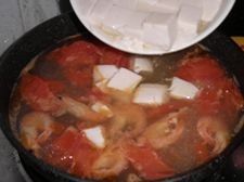 对虾番茄豆腐汤怎么吃