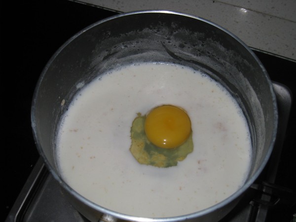 牛奶麦片窝蛋的家常做法