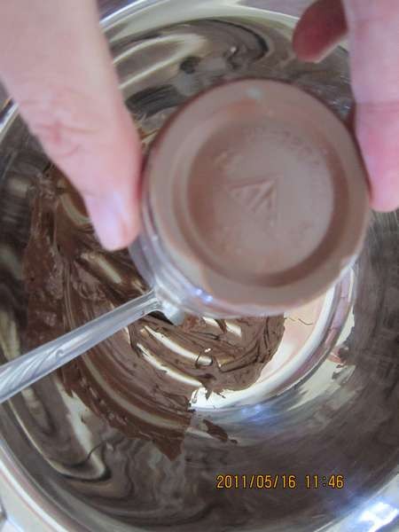 巧克力鲜奶油蛋糕杯菜谱图解