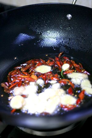 鲶鱼豆腐火锅的简单做法