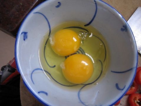 鸡蛋炒双椒菜谱图解
