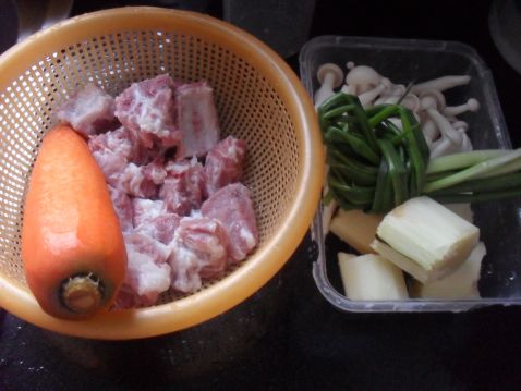 甘蔗胡萝卜排骨汤的做法大全