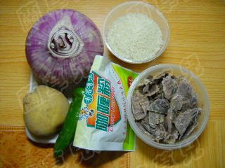 咖喱牛肉土豆焖饭菜谱图解