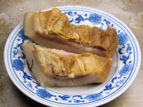 咸猪头肉炖黄豆菜谱图解