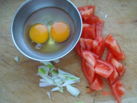 鸡蛋西红柿炒面菜谱图解