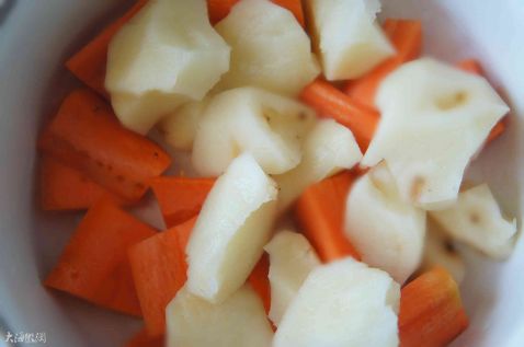 排骨玉米炖豆角的简单做法