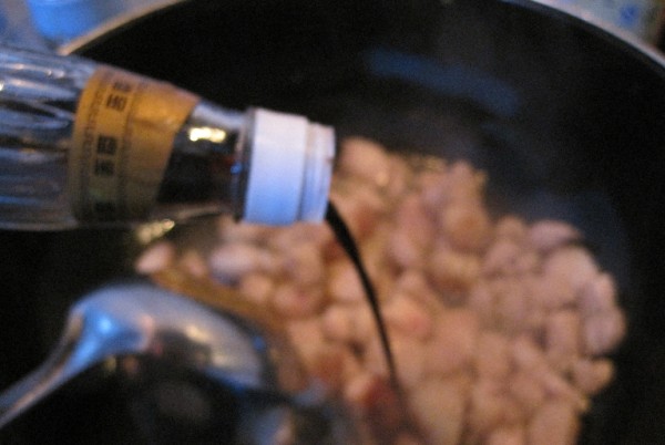 干豆角炖红烧肉怎么吃