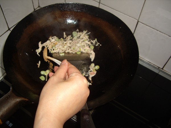 角瓜丝炒肉丝的简单做法