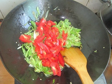 西红柿青椒面怎么吃