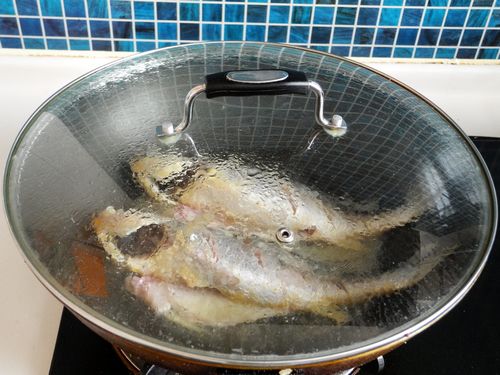 青豆黄花鱼怎么煮