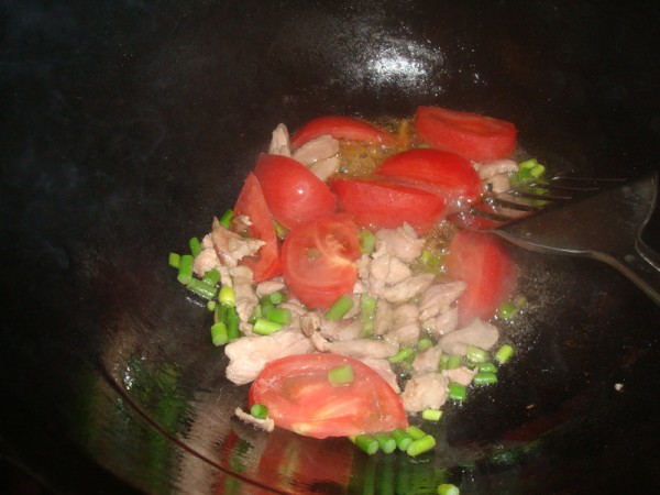 西红柿炒卷心菜的简单做法
