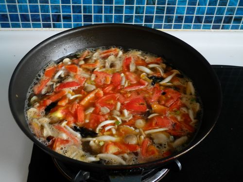 西红柿海米蘑菇汤怎么煸