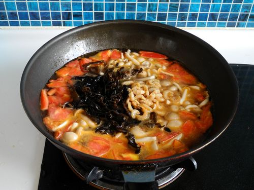 西红柿海米蘑菇汤怎么煮