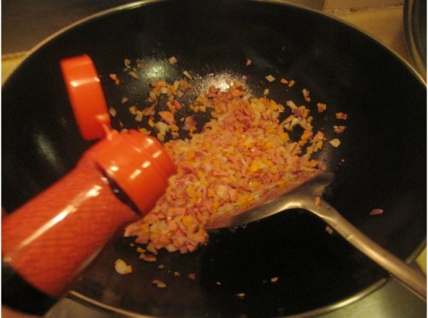 红萝卜洋葱煎蛋怎么做