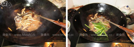 茶树菇核桃小炒肉的家常做法