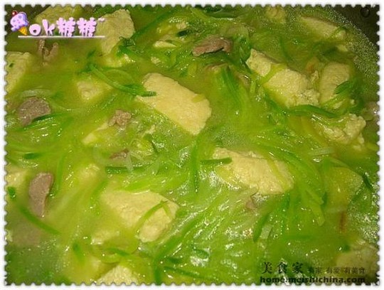 青萝卜炖冻豆腐