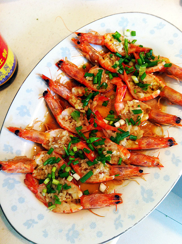 蒜蓉葱油开片虾的简单做法